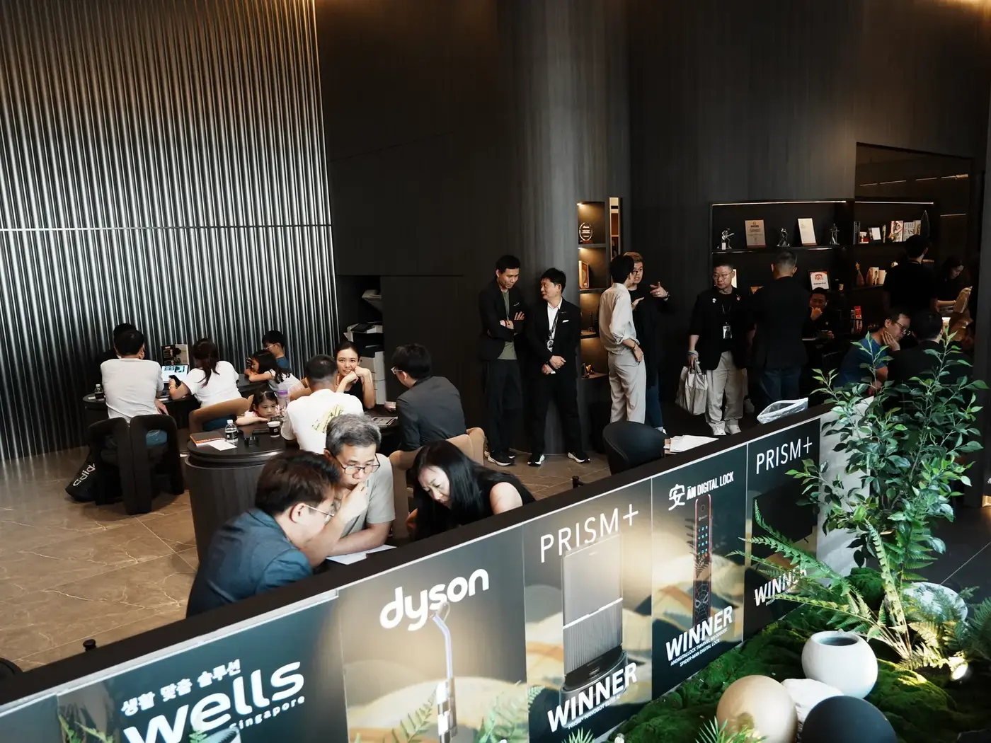 Packed showroom floor at the last Design 4 Space renovation event